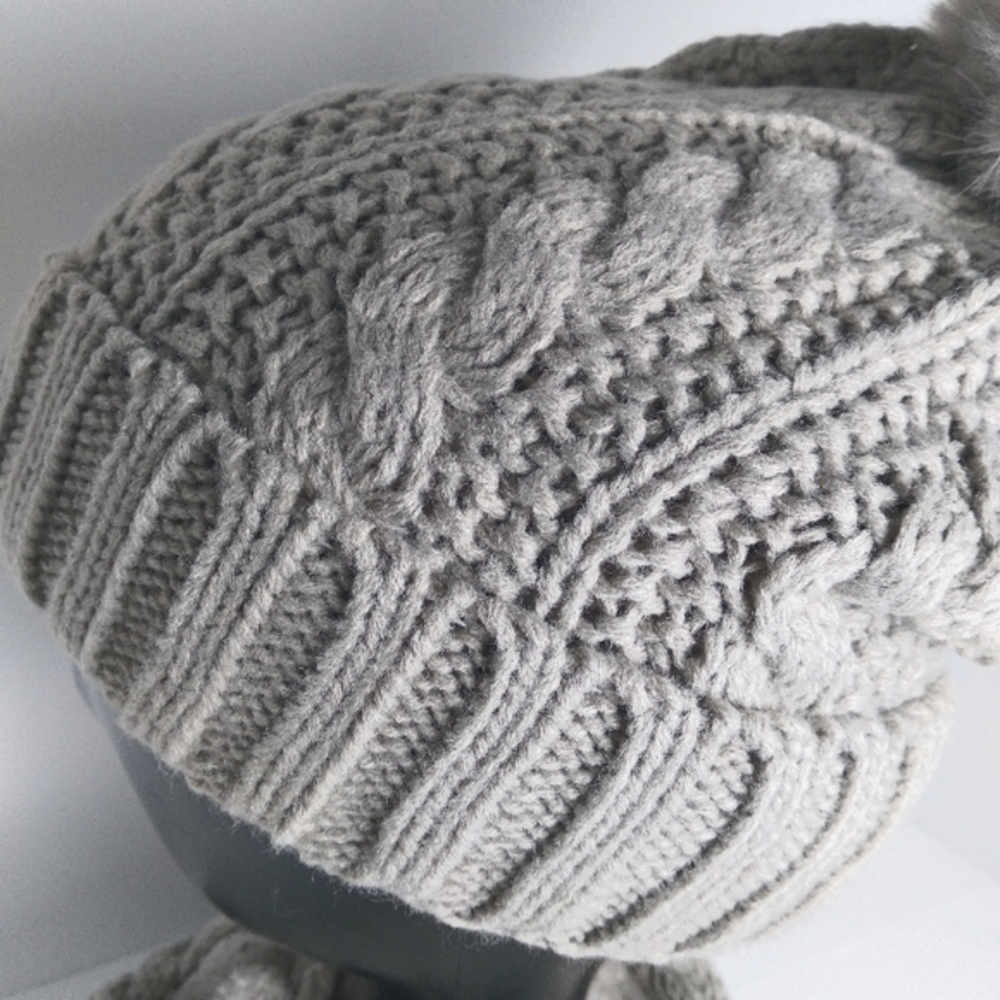 Host Pick! Grey Beanie With Infinity Scarf Set-OS  NWT - Picture 6 of 7